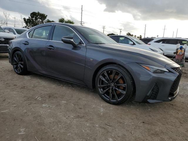 JTHBA1D29R5129554 - 2024 LEXUS IS 300 GRAY photo 4