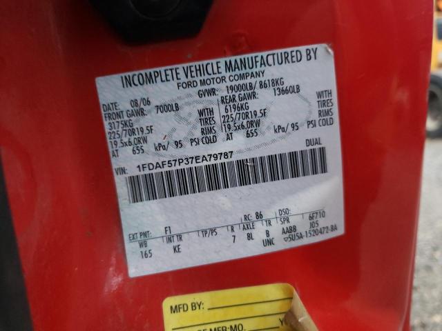 1FDAF57P37EA79787 - 2007 FORD F550 SUPER DUTY RED photo 13