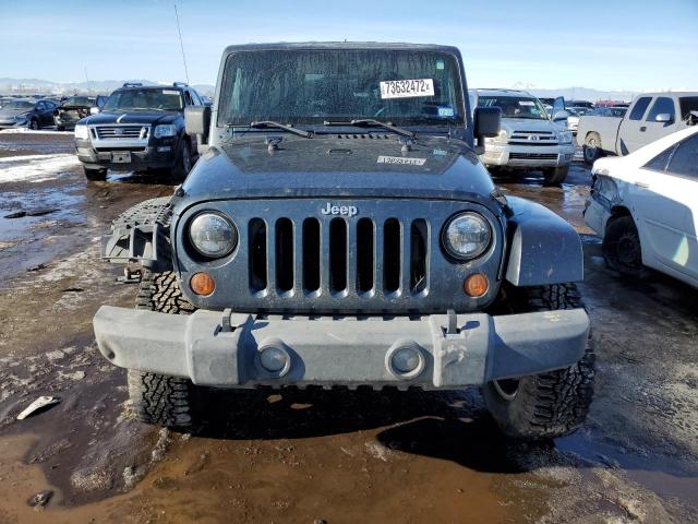 1J4FA541X7L178640 - 2007 JEEP WRANGLER SAHARA CHARCOAL photo 5