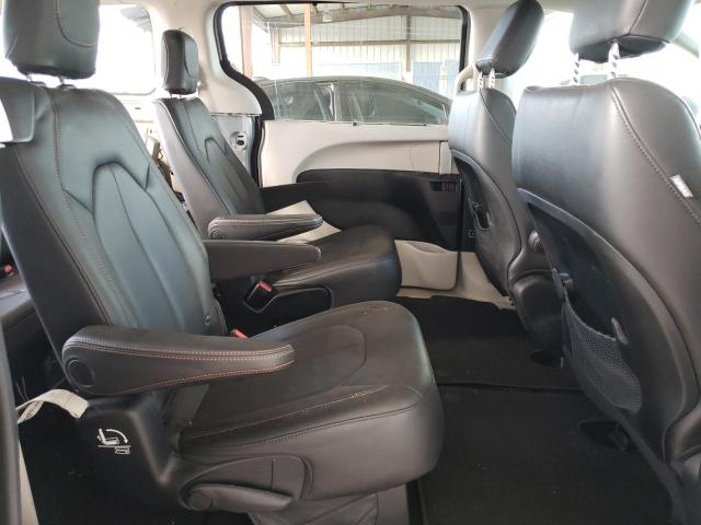 2C4RC1BG7JR277444 - 2018 CHRYSLER PACIFICA TOURING L SILVER photo 11