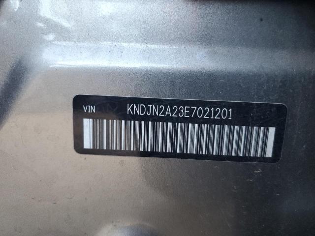 KNDJN2A23E7021201 - 2014 KIA SOUL GRAY photo 12