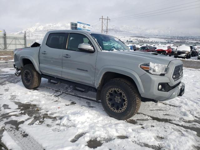 3TMCZ5AN4KM215892 - 2019 TOYOTA TACOMA DOUBLE CAB GRAY photo 4