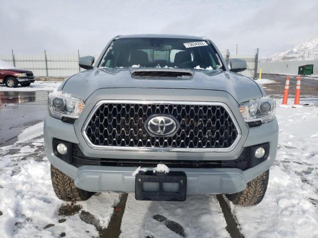 3TMCZ5AN4KM215892 - 2019 TOYOTA TACOMA DOUBLE CAB 灰色 照片 5