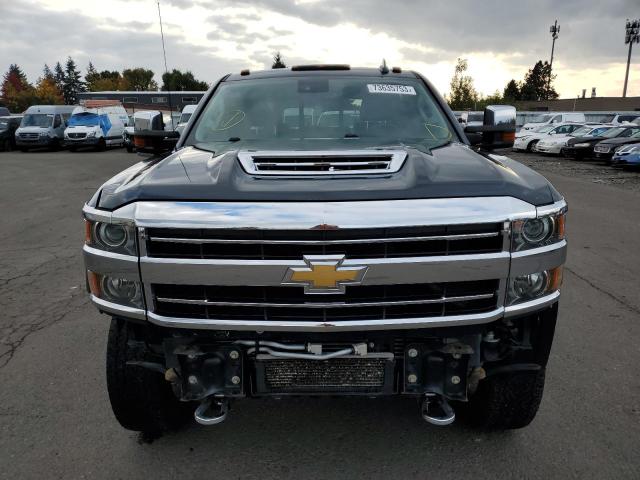 1GC4K1EY1JF178594 - 2018 CHEVROLET SILVERADO K3500 HIGH COUNTRY GRAY photo 5