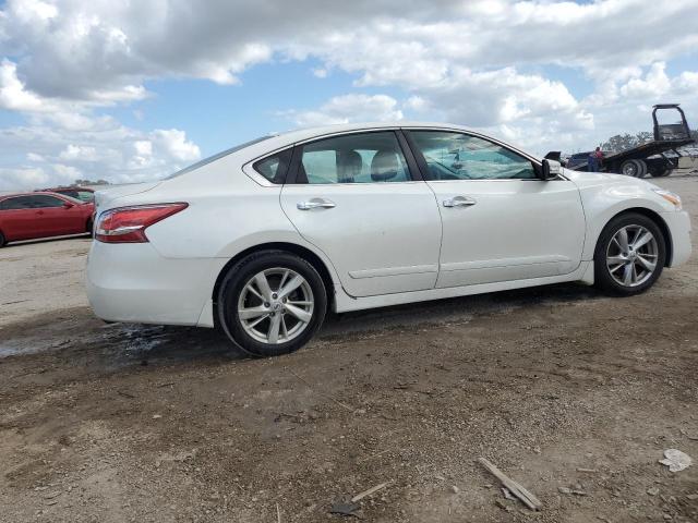 1N4AL3AP0DC285642 - 2013 NISSAN ALTIMA 2.5 WHITE photo 3