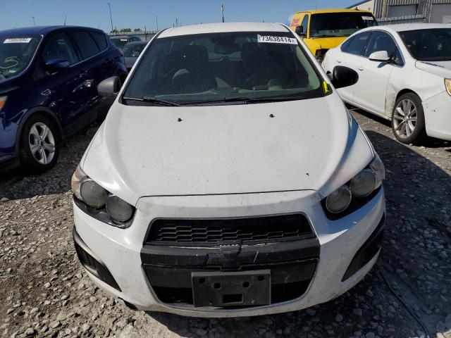 1G1JA6SH7D4130565 - 2013 CHEVROLET SONIC LS WHITE photo 5