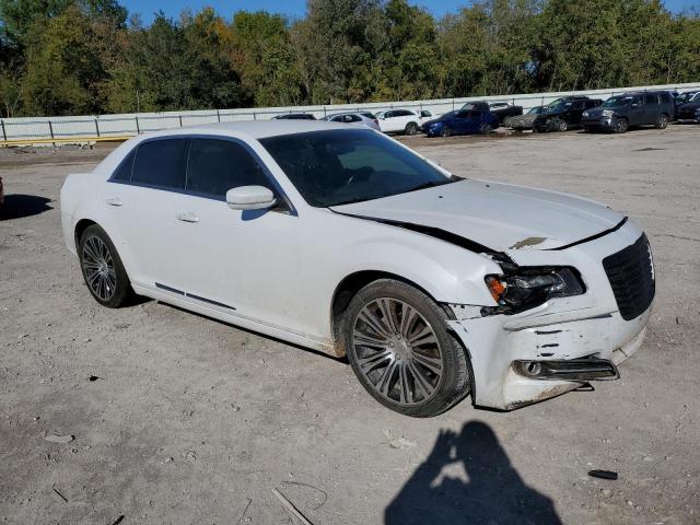 2C3CCABG4EH146039 - 2014 CHRYSLER 300 S WHITE photo 4