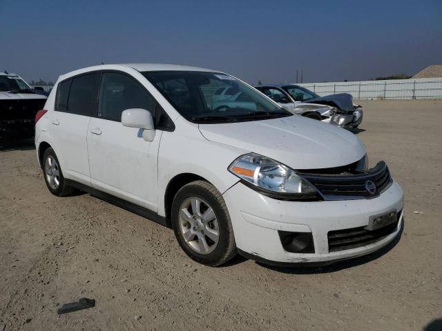 3N1BC1CP6CK293563 - 2012 NISSAN VERSA S WHITE photo 4