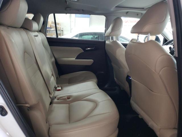 5TDHZRBH4NS560530 - 2022 TOYOTA HIGHLANDER XLE WHITE photo 10