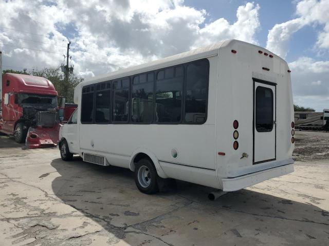 1GB6G5BLXC1201725 - 2012 CHEVROLET EXPRESS G4 WHITE photo 3