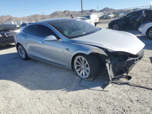 5YJSA1E22GF175724 - 2016 TESLA MODEL S 银色 照片 4