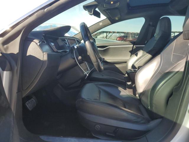 5YJSA1E22GF175724 - 2016 TESLA MODEL S 银色 照片 7