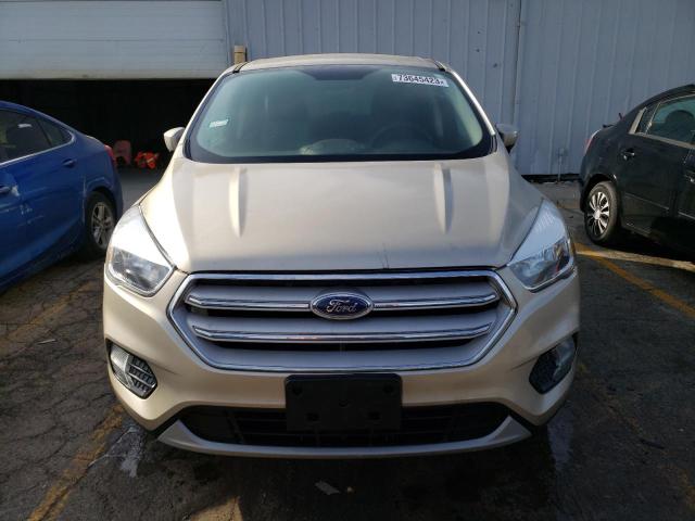 1FMCU0GD9HUA77055 - 2017 FORD ESCAPE SE BEIGE photo 5