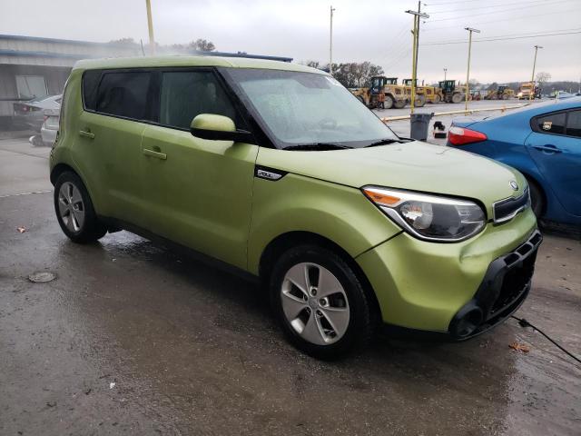 KNDJN2A23G7854063 - 2016 KIA SOUL GREEN photo 4