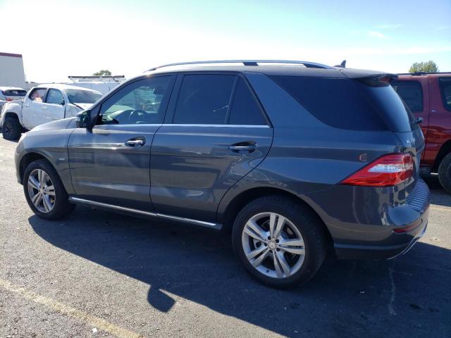 4JGDA5HB3CA053884 - 2012 MERCEDES-BENZ ML 350 4MATIC GRAY photo 2