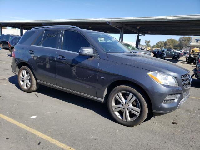 4JGDA5HB3CA053884 - 2012 MERCEDES-BENZ ML 350 4MATIC GRAY photo 4