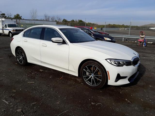 WBA5R7C5XKFH23267 - 2019 BMW 330XI WHITE photo 4