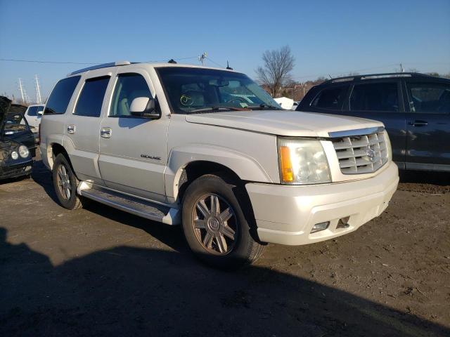 1GYEK63N13R268012 - 2003 CADILLAC ESCALADE LUXURY WHITE photo 4