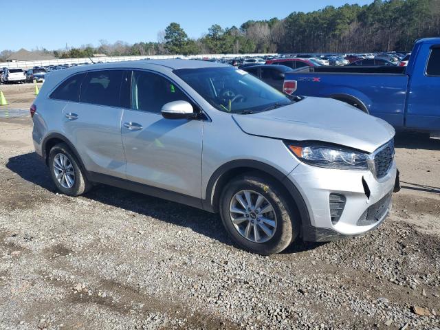 5XYPG4A59LG669894 - 2020 KIA SORENTO S SILVER photo 4