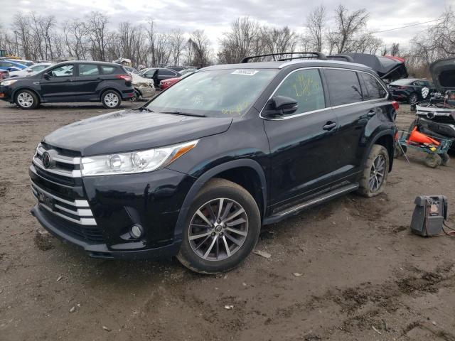 5TDJZRFH4JS820656 - 2018 TOYOTA HIGHLANDER SE BLACK photo 1