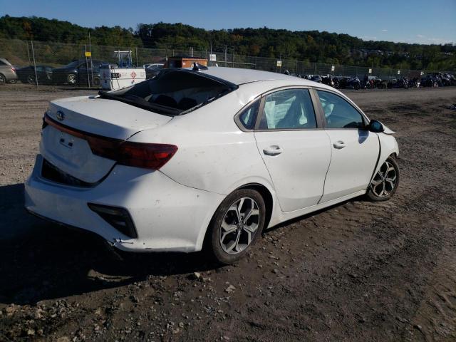 3KPF24AD1KE033662 - 2019 KIA FORTE FE WHITE photo 3