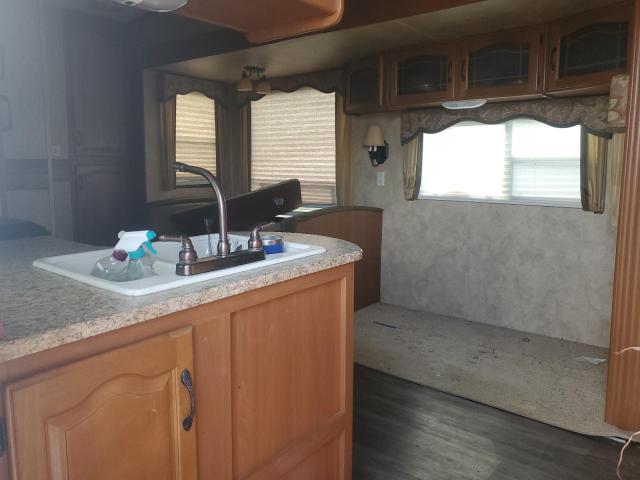 4YDF342267M732981 - 2007 KEYSTONE MONTANA WHITE photo 8