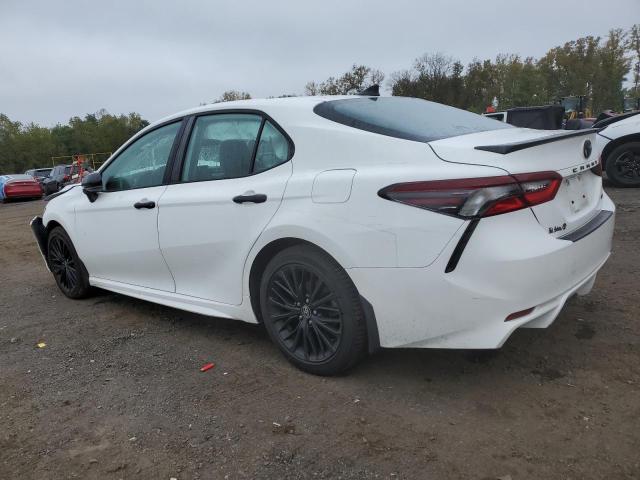 4T1G11AKXMU419291 - 2021 TOYOTA CAMRY SE WHITE photo 2