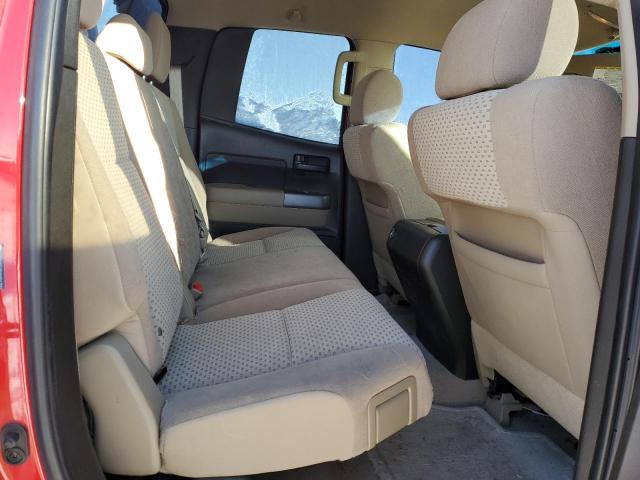 5TFUW5F12AX104799 - 2010 TOYOTA TUNDRA DOUBLE CAB SR5 RED photo 10