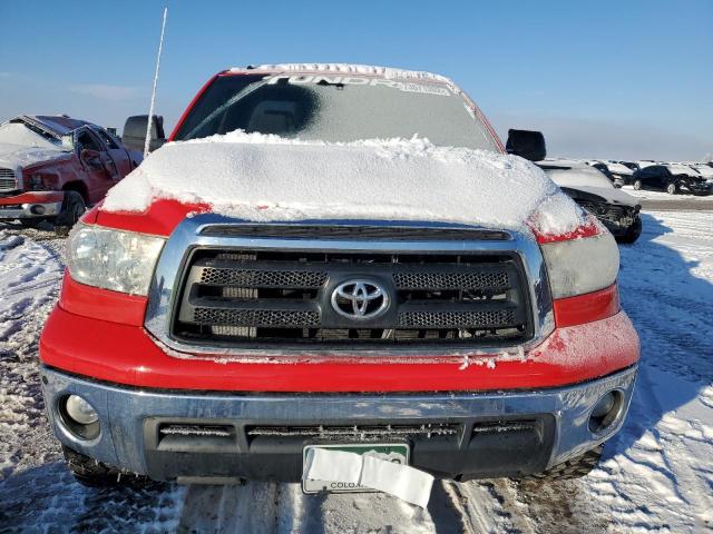 5TFUW5F12AX104799 - 2010 TOYOTA TUNDRA DOUBLE CAB SR5 RED photo 5