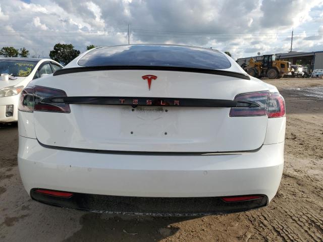 5YJSA1E27HF232288 - 2017 TESLA MODEL S WHITE photo 6