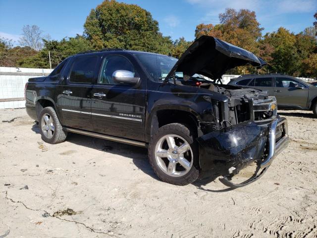 3GNTKGE75DG246038 - 2013 CHEVROLET AVALANCHE LTZ BLACK photo 4