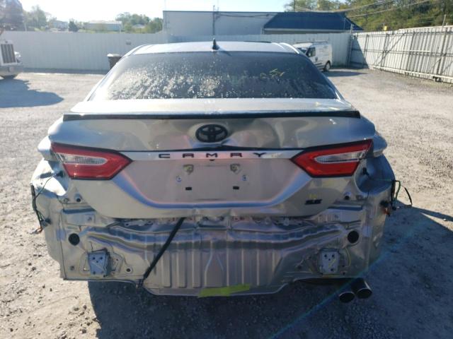 4T1G11AK0LU397266 - 2020 TOYOTA CAMRY SE SILVER photo 6