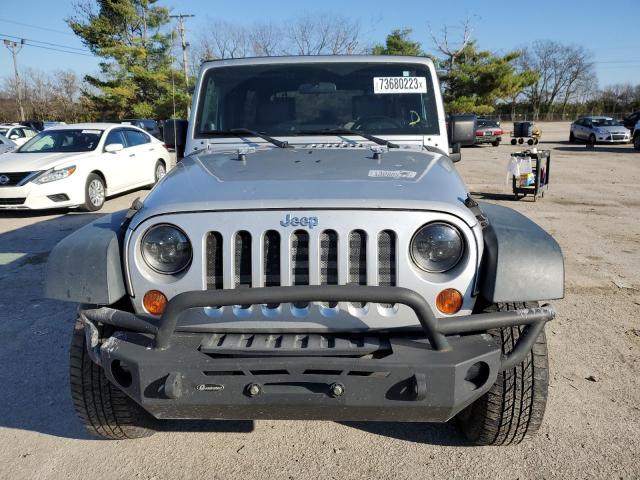 1J4GA39138L509223 - 2008 JEEP WRANGLER U X SILVER photo 5