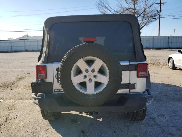 1J4GA39138L509223 - 2008 JEEP WRANGLER U X SILVER photo 6