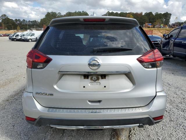 KNMAT2MT7HP561651 - 2017 NISSAN ROGUE S SILVER photo 6