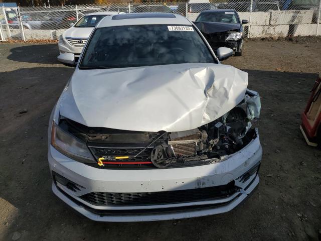 3VW4T7AJXJM213008 - 2018 VOLKSWAGEN JETTA GLI WHITE photo 5