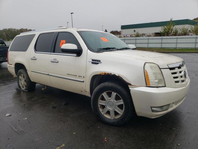 1GYFK66868R228140 - 2008 CADILLAC ESCALADE ESV WHITE photo 4