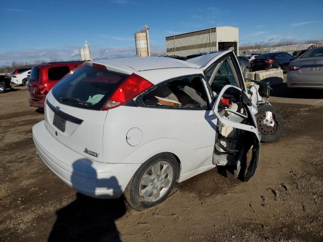 1FAFP31N07W180644 - 2007 FORD FOCUS ZX3 WHITE photo 3