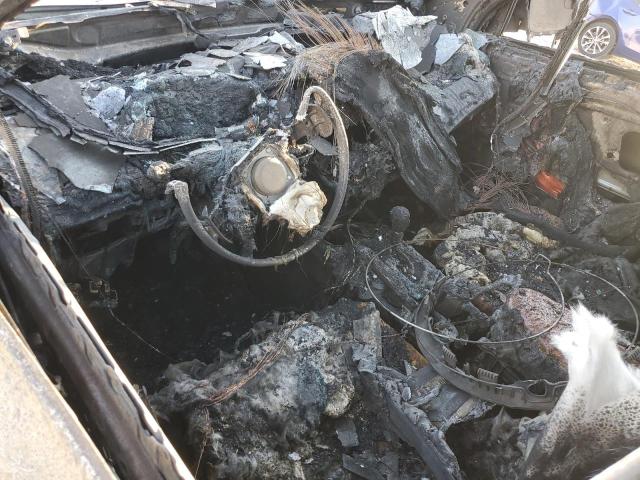 2T3ZFREV8JW441337 - 2018 TOYOTA RAV4 LE Spalony zdjęcie 8