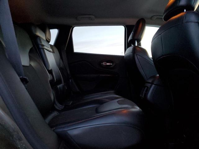 1C4PJMBS9FW777008 - 2015 JEEP CHEROKEE TRAILHAWK GREEN photo 11