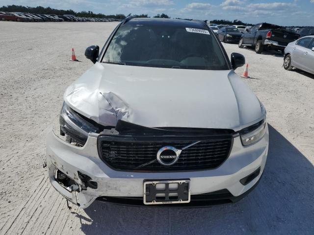 YV4162UM3M2432925 - 2021 VOLVO XC40 T5 R-DESIGN WHITE photo 5