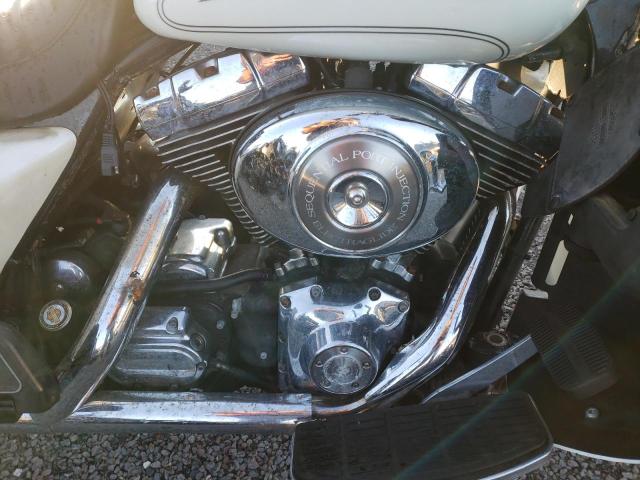 1HD1FCW115Y606743 - 2005 HARLEY-DAVIDSON FLHTCUI 白色 照片 7