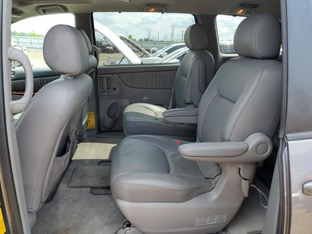 5TDZA22C64S091656 - 2004 TOYOTA SIENNA XLE GRAY photo 11