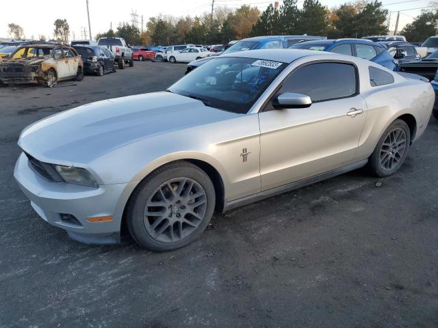 1ZVBP8AM4C5210044 - 2012 FORD MUSTANG SILVER photo 1