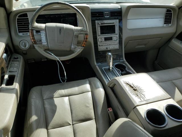 5LMFU27558LJ20729 - 2008 LINCOLN NAVIGATOR თეთრი ფოტო 8