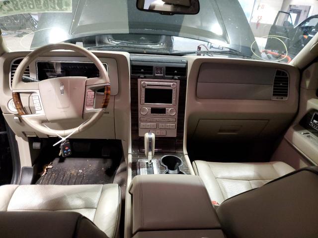 5LMFL28558LJ04502 - 2008 LINCOLN NAVIGATOR 黑色 照片 8