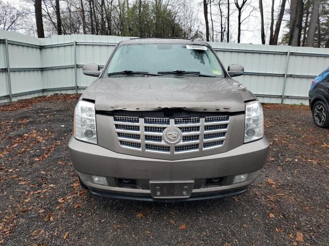 1GYS4BEF8BR348126 - 2011 CADILLAC ESCALADE LUXURY GRAY photo 5