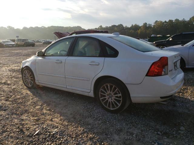 YV1672MS0B2543590 - 2011 VOLVO S40 T5 WHITE photo 2