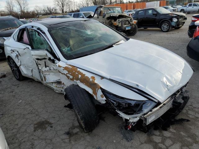 5NPEH4J26MH102210 - 2021 HYUNDAI SONATA LIMITED WHITE photo 4