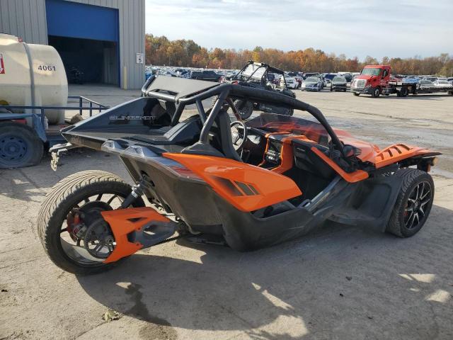 57XAARHB5P8156307 - 2023 POLARIS SLINGSHOT R ORANGE photo 4